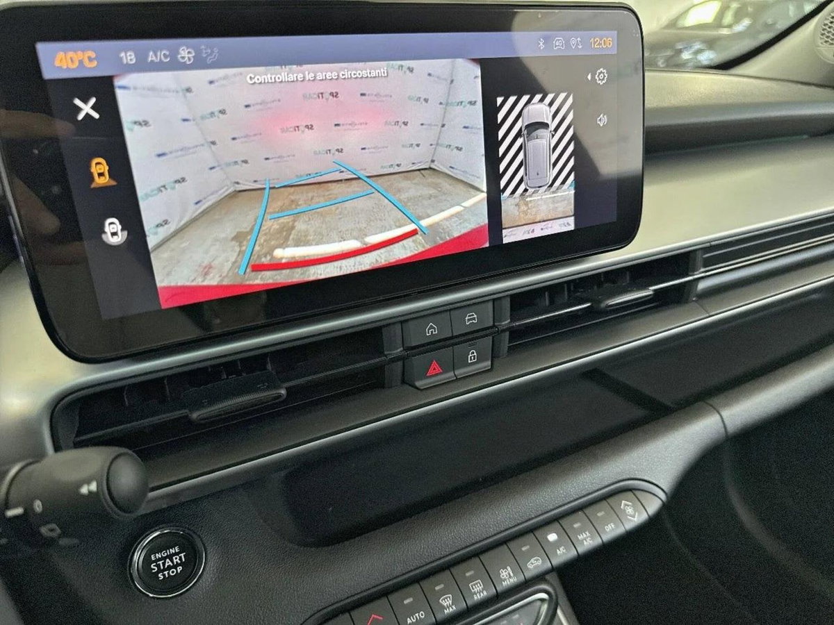 Jeep Avenger 1.2 turbo e-hybrid mhev Summit fwd 110cv edct6 (16)