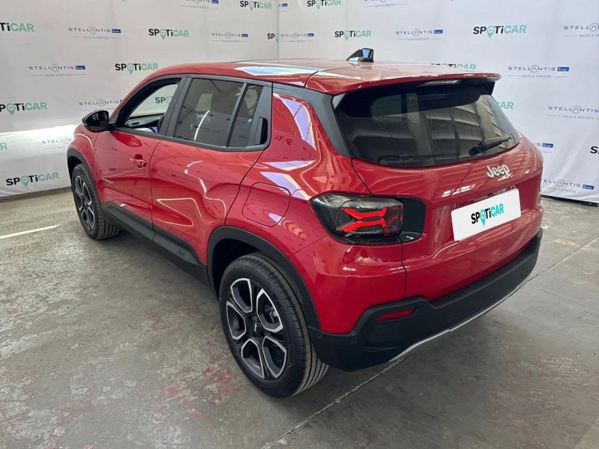 Jeep Avenger 1.2 turbo e-hybrid mhev Summit fwd 110cv edct6 (4)
