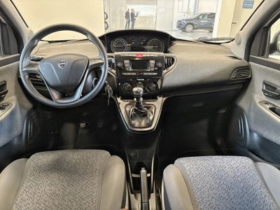 Lancia Ypsilon 1.0 FireFly 5 porte S&S Hybrid Ecochic Silver (16)