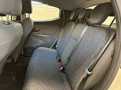 Lancia Ypsilon 1.0 FireFly 5 porte S&S Hybrid Ecochic Silver (17)