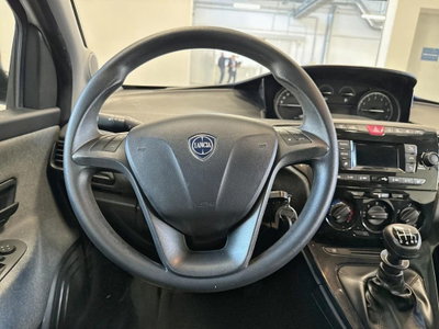 Lancia Ypsilon 1.0 FireFly 5 porte S&S Hybrid Ecochic Silver (7)
