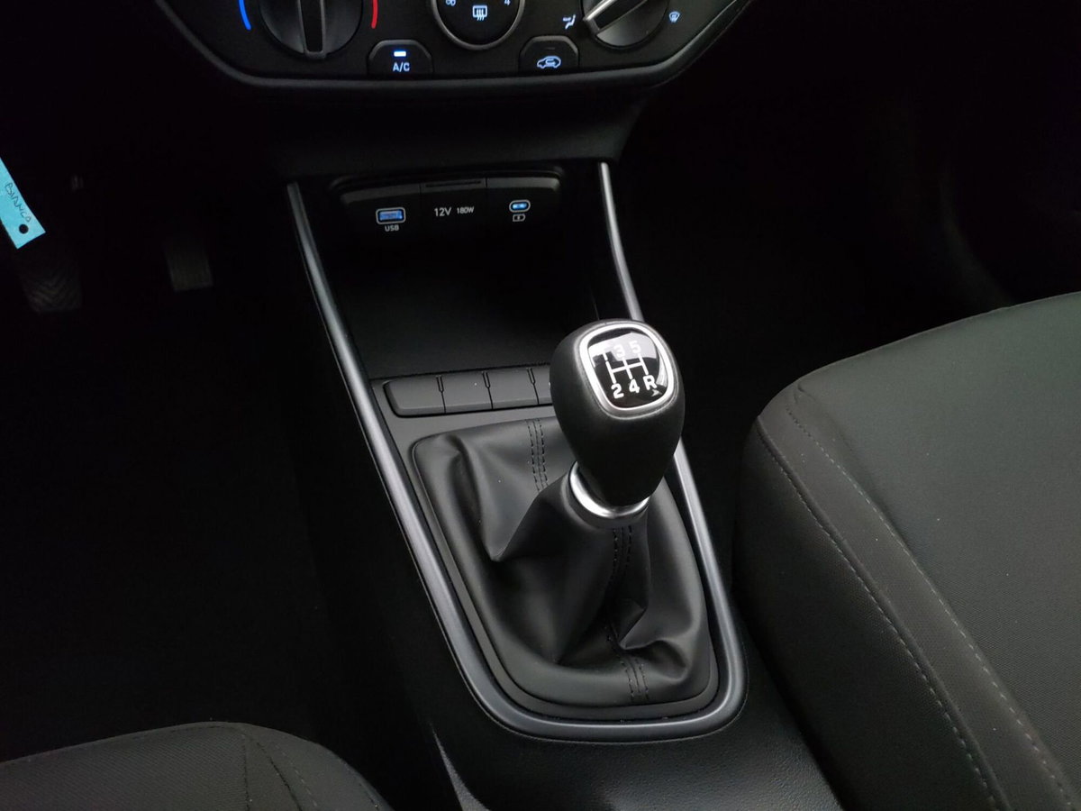 Hyundai i20 1.2 mpi Connectline 79cv mt (13)