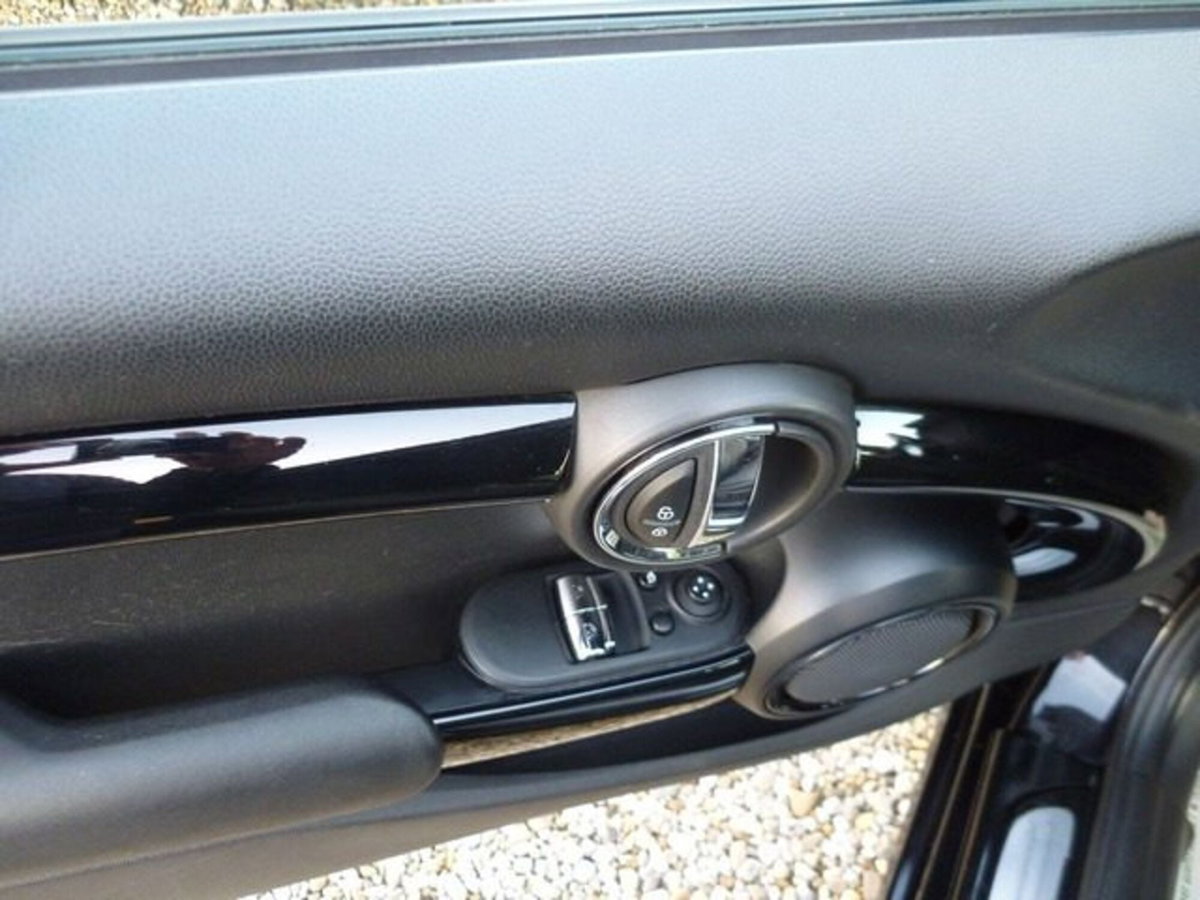 MINI Mini 1.5 One 75 CV Classic (10)