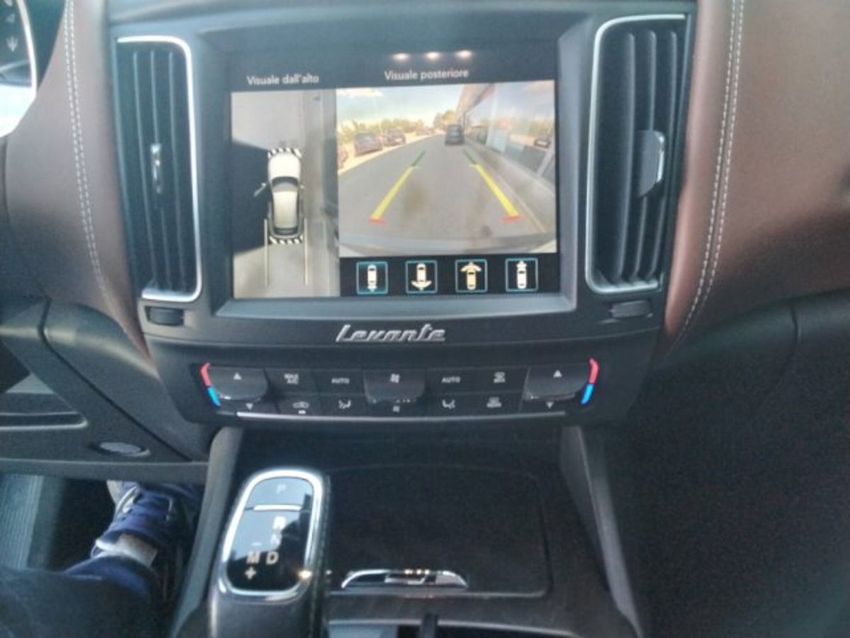 Maserati Levante Levante V6 AWD Gransport (17)