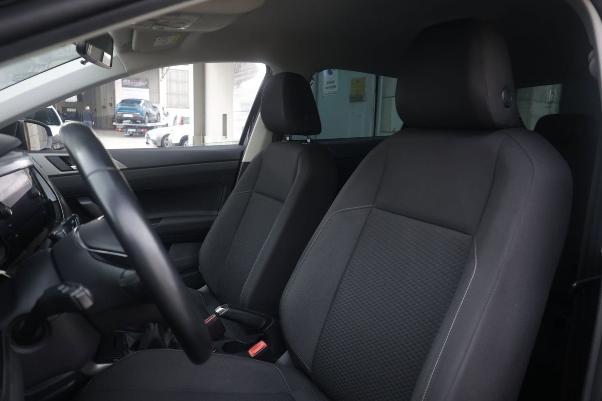 Volkswagen Polo 1.0 MPI 75 CV 5p. Comfortline (16)
