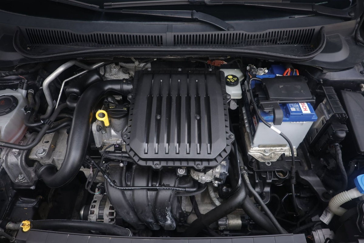 Volkswagen Polo 1.0 MPI 75 CV 5p. Comfortline (19)