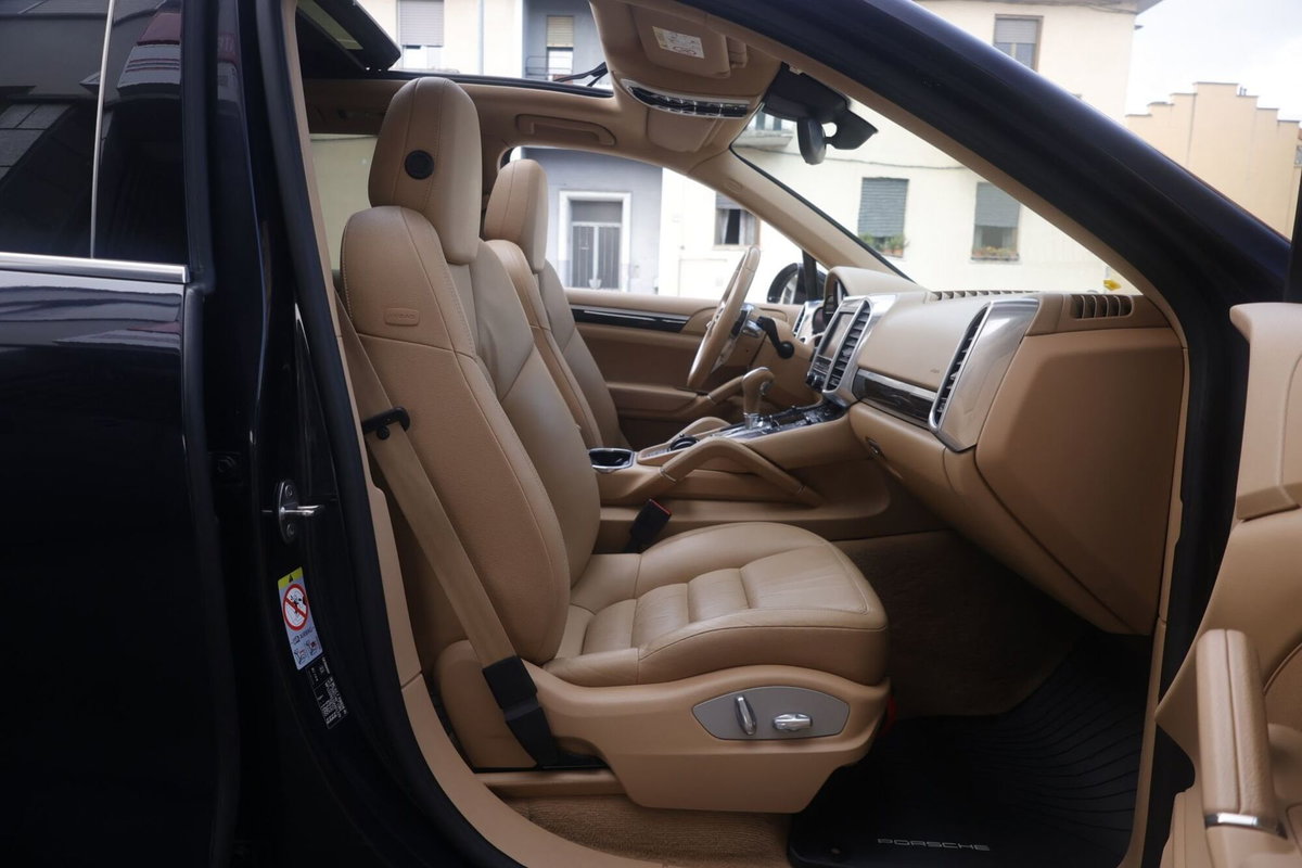 Porsche Cayenne 3.0 Diesel (12)