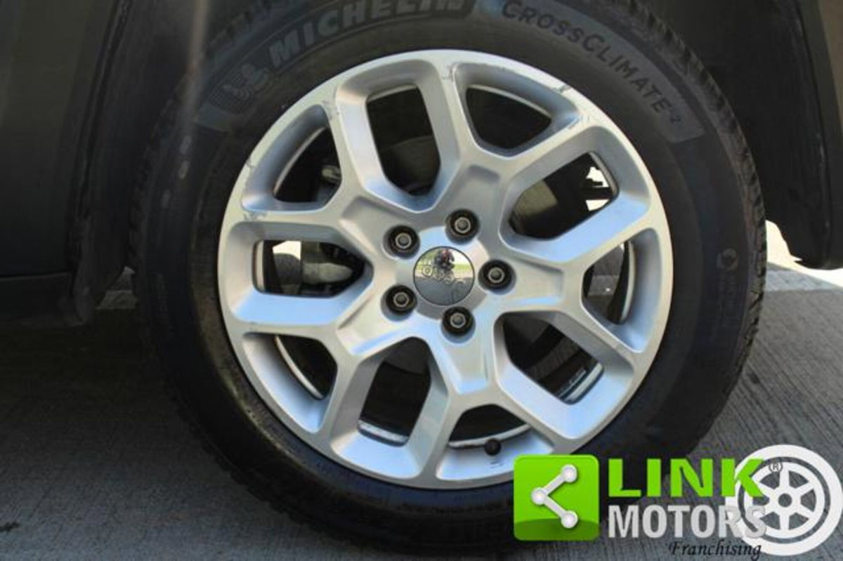 Jeep Renegade 2.0 Mjt 140CV 4WD Active Drive Limited (9)