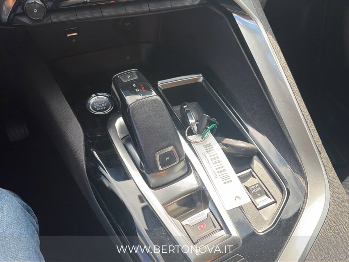 Peugeot 3008 BlueHDi 130 S&S EAT8 Allure Pack (13)