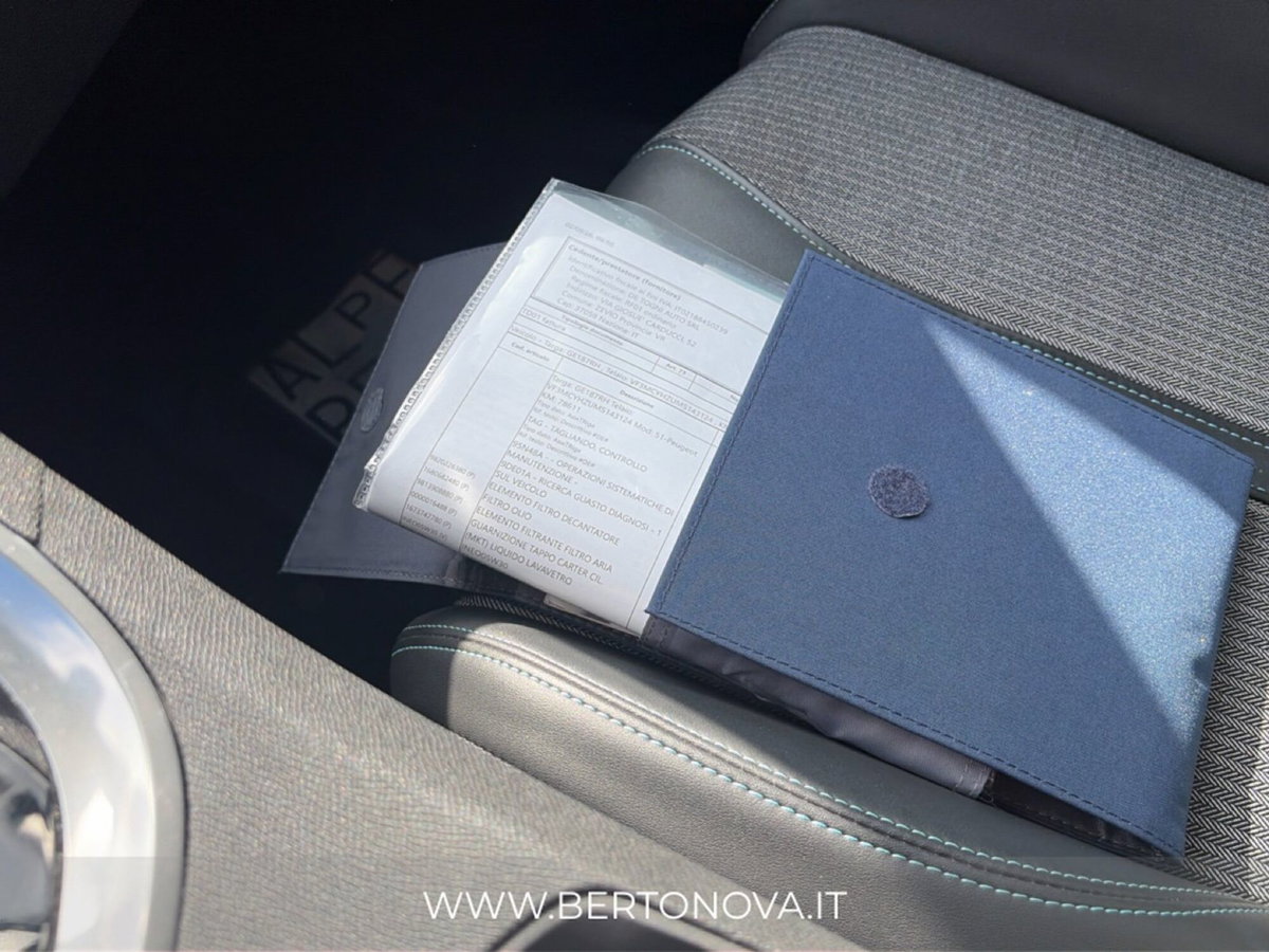 Peugeot 3008 BlueHDi 130 S&S EAT8 Allure Pack (14)