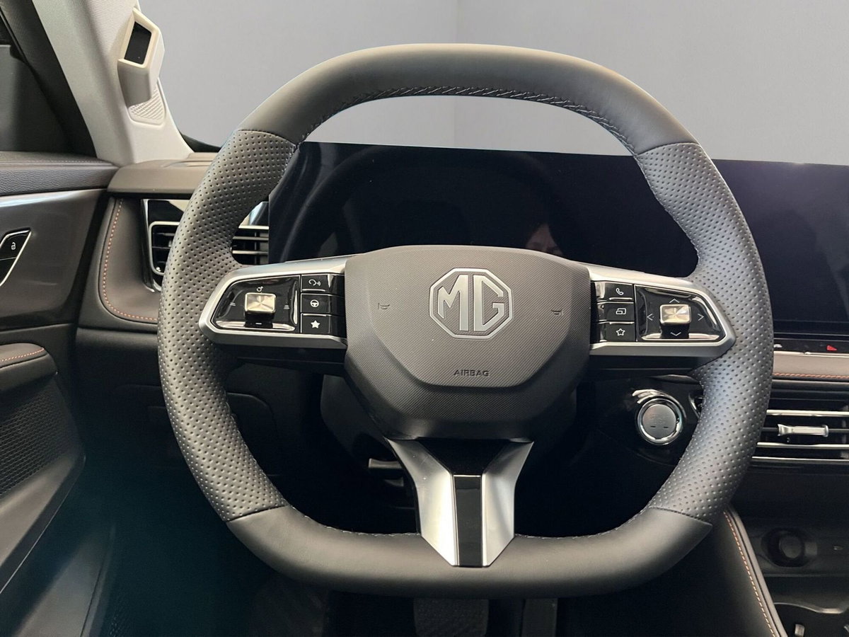 Mg HS 1.5 hybrid+ Luxury auto (13)