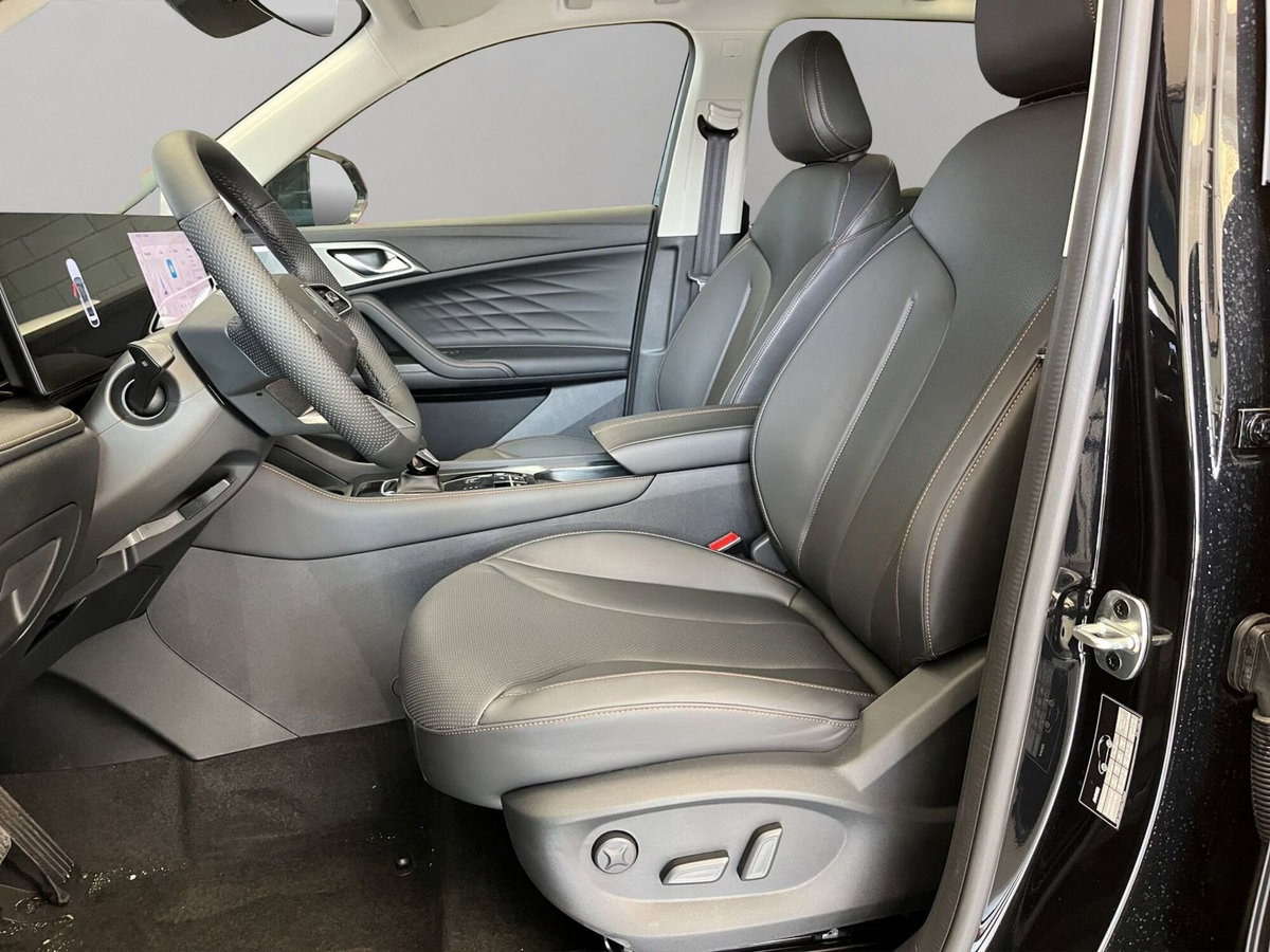 Mg HS 1.5 hybrid+ Luxury auto (15)