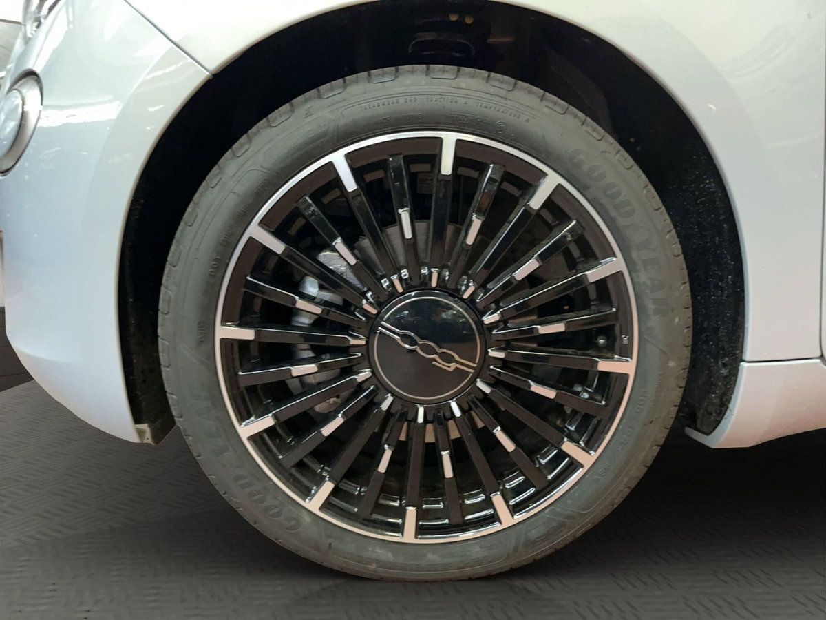 Fiat 500 1.0 hybrid La Prima (4)