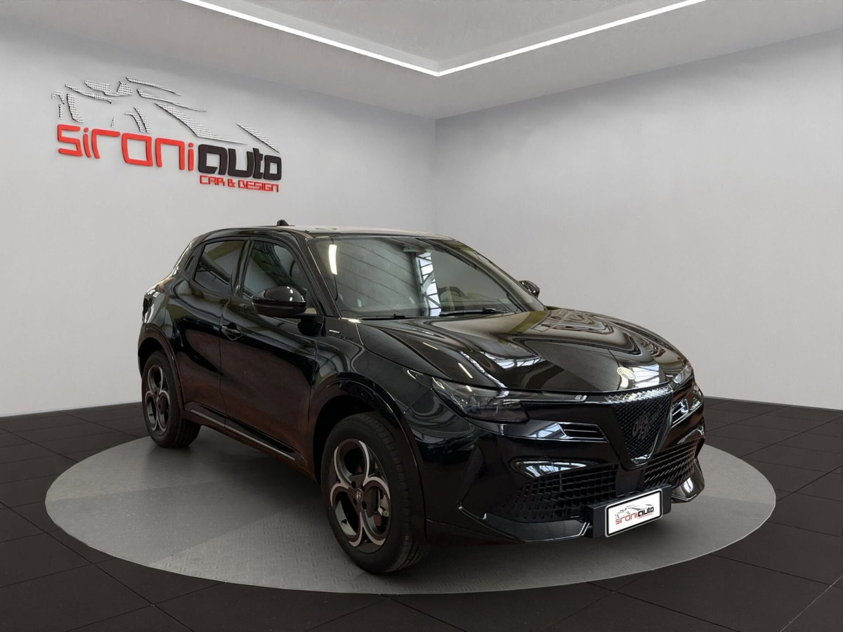 Alfa Romeo Junior 1.2 ibrida 145cv edct6 (10)