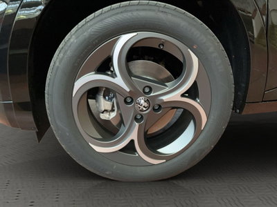 Alfa Romeo Junior 1.2 ibrida 145cv edct6 (4)