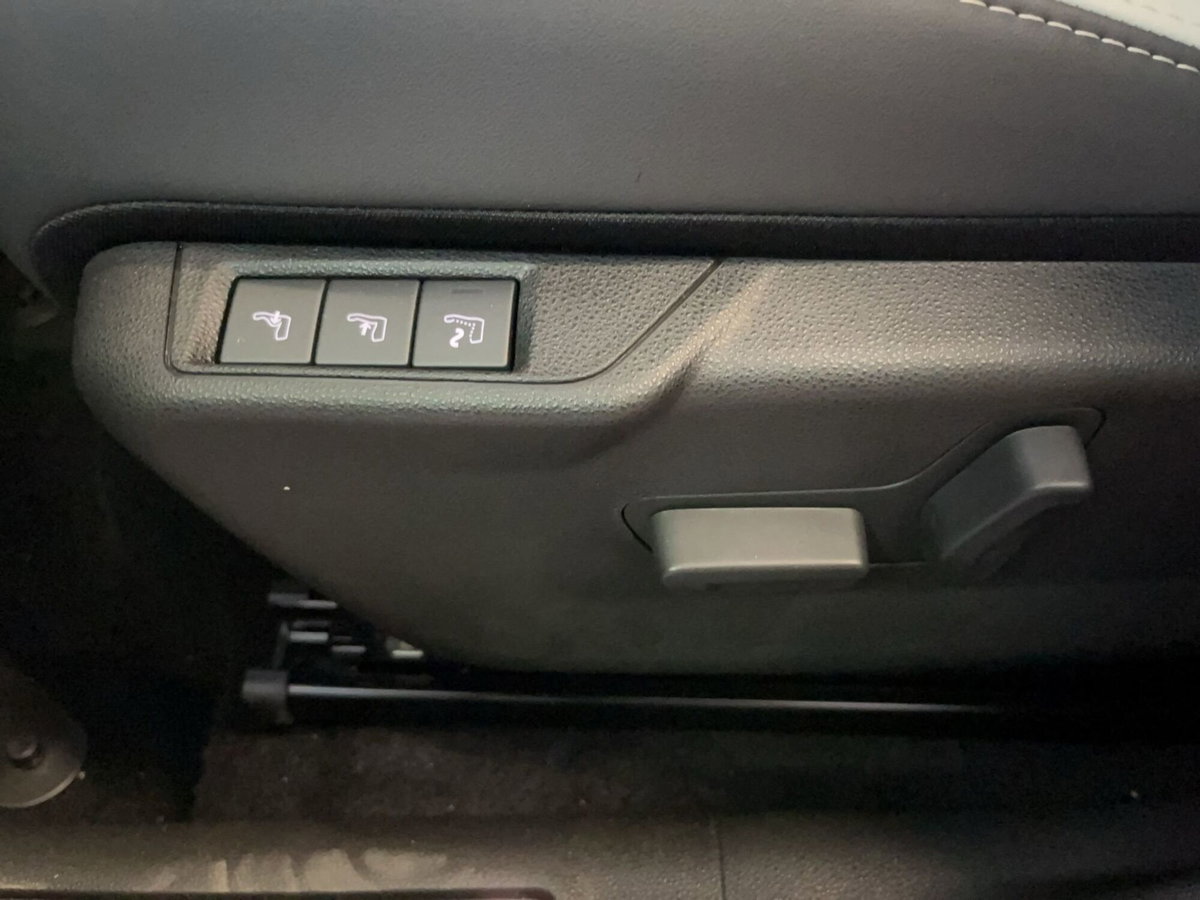Alfa Romeo Junior 1.2 ibrida 145cv edct6 (13)