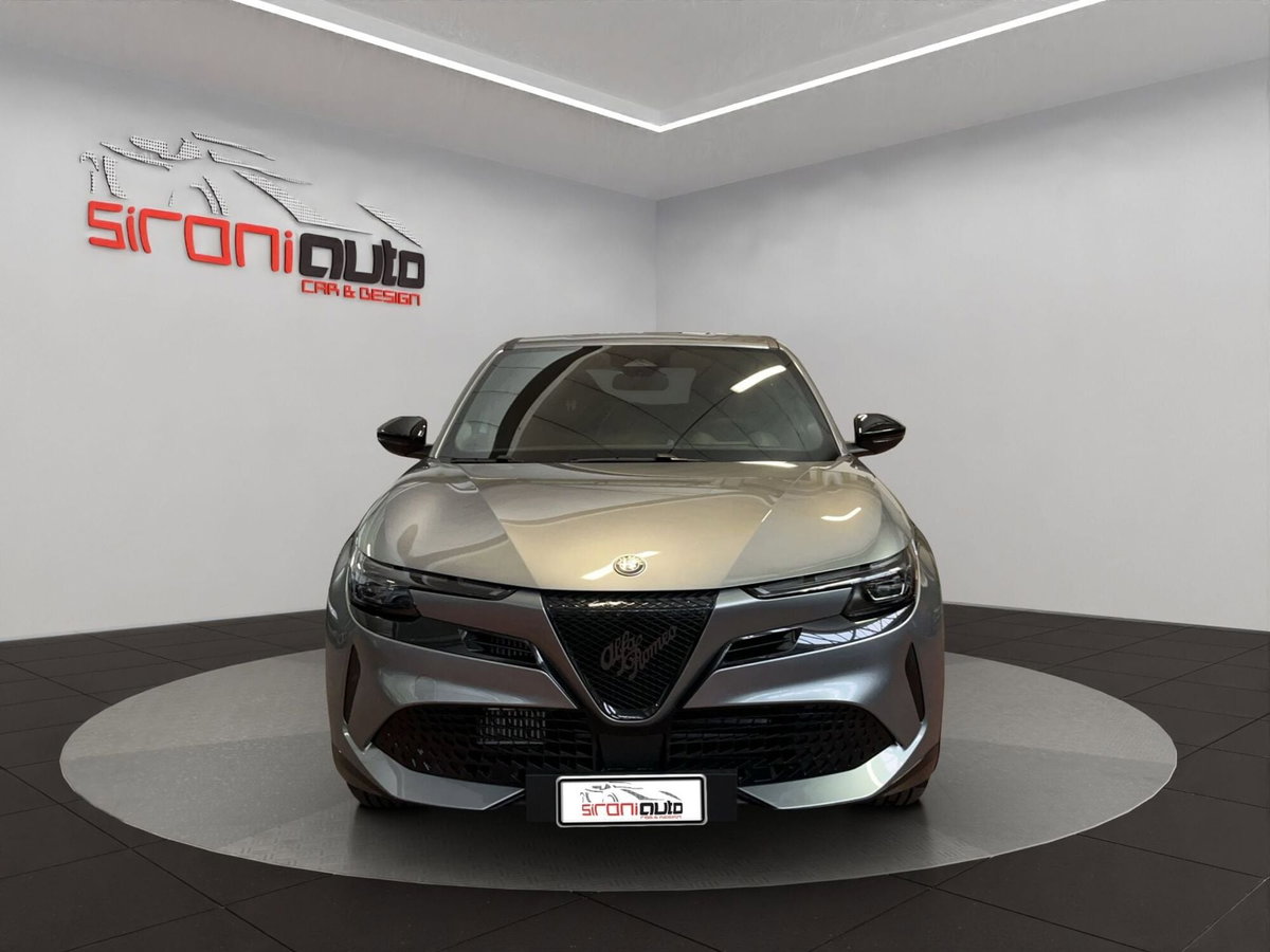 Alfa Romeo Junior 1.2 ibrida 145cv edct6 (2)