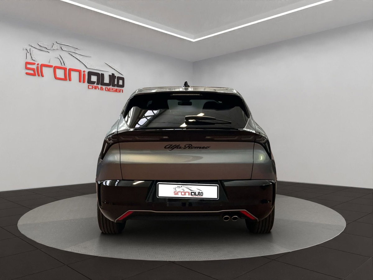 Alfa Romeo Junior 1.2 ibrida 145cv edct6 (6)
