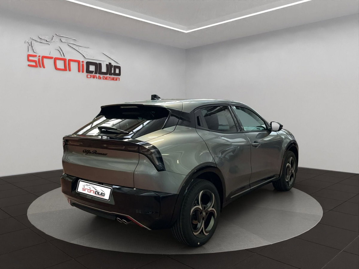 Alfa Romeo Junior 1.2 ibrida 145cv edct6 (8)