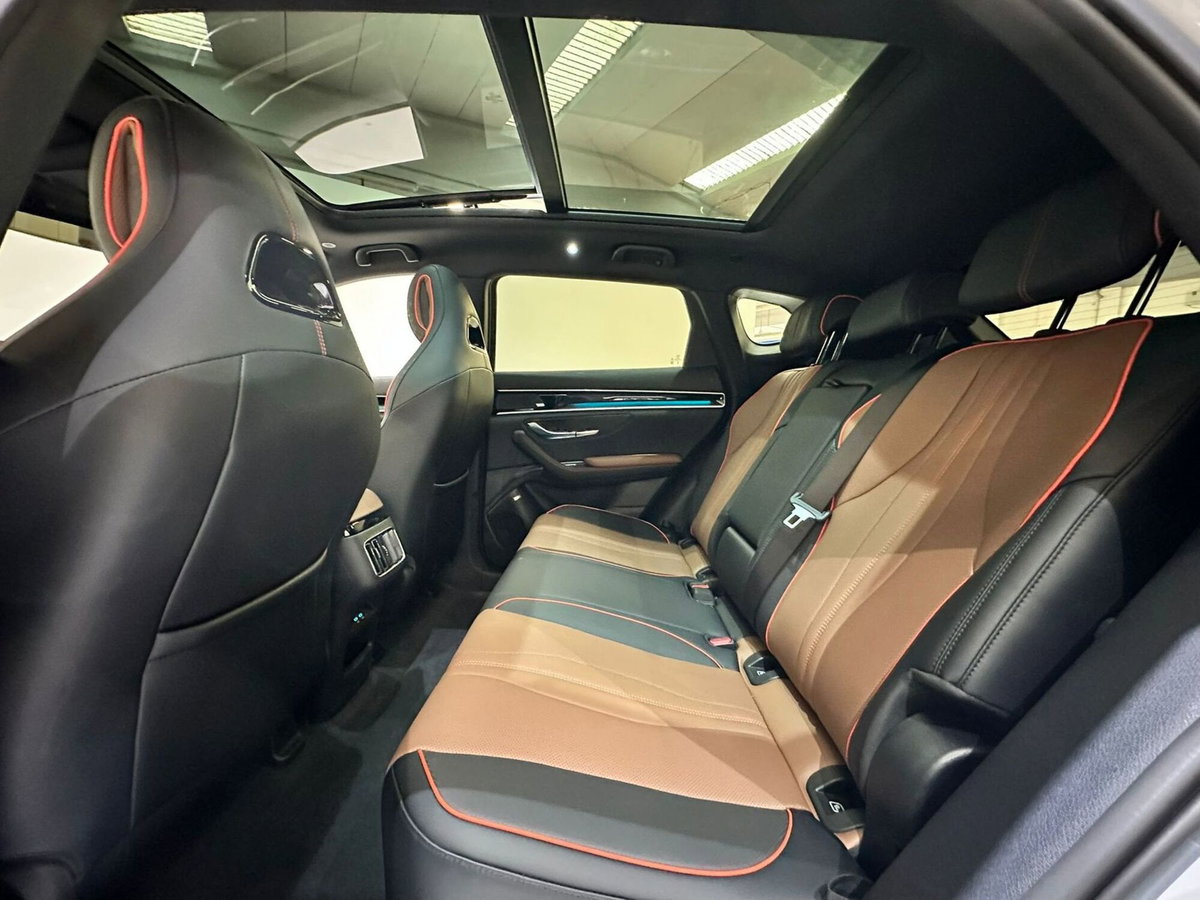Byd Seal U DM-i 1.5 phev Comfort 2wd (16)