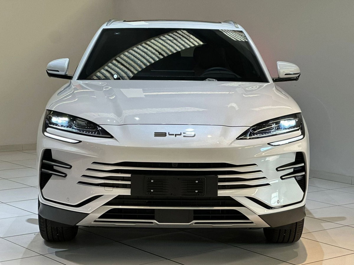 Byd Seal U DM-i 1.5 phev Comfort 2wd (2)