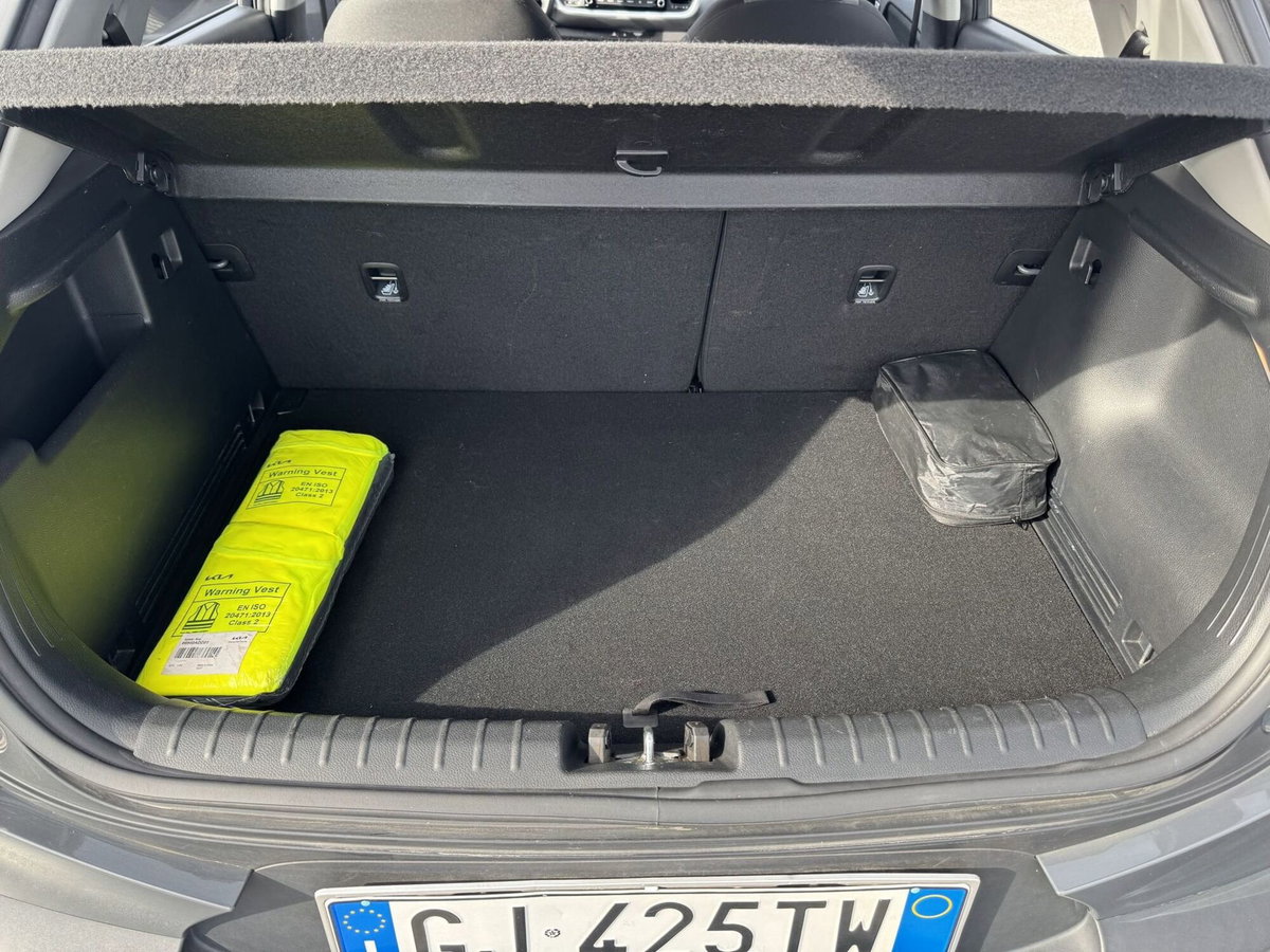 Kia Stonic 1.2 mpi Urban gpl 82cv (14)
