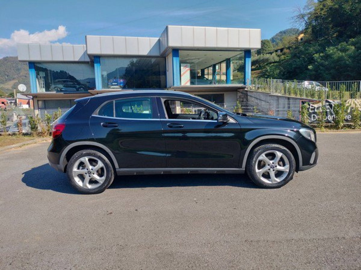 Mercedes-Benz GLA SUV 200 d Sport (4)