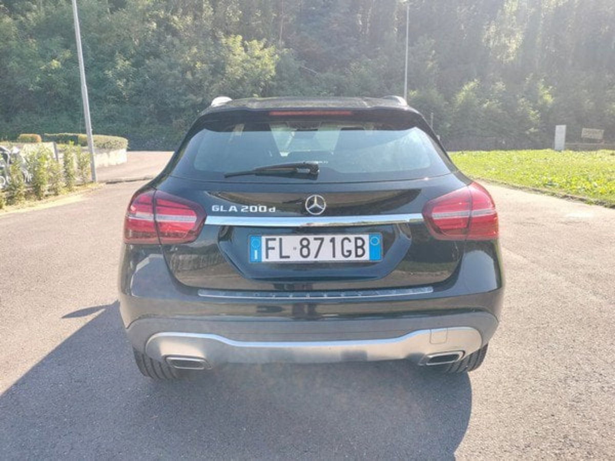 Mercedes-Benz GLA SUV 200 d Sport (7)