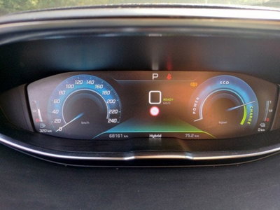 Peugeot 3008 Hybrid4 300 e-EAT8 GT Line (11)