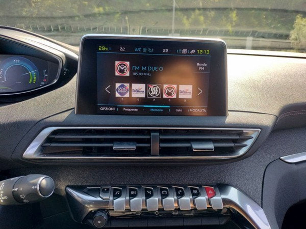 Peugeot 3008 Hybrid4 300 e-EAT8 GT Line (12)