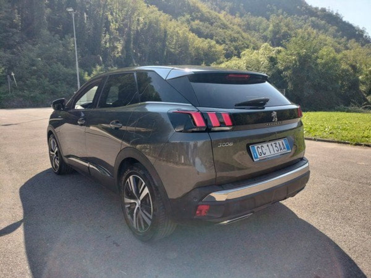 Peugeot 3008 Hybrid4 300 e-EAT8 GT Line (8)