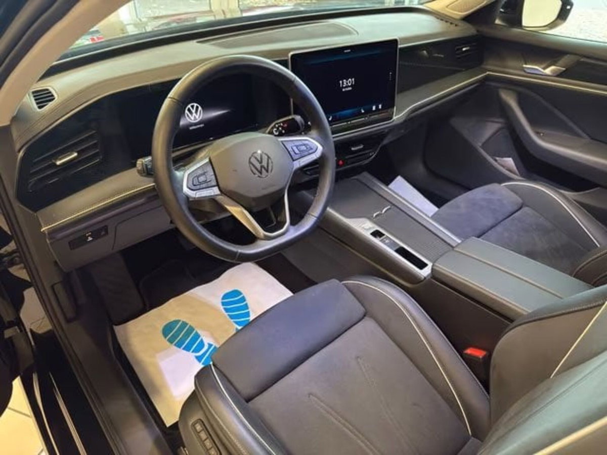 Volkswagen Passat Variant 2.0 TDI SCR EVO Business (11)