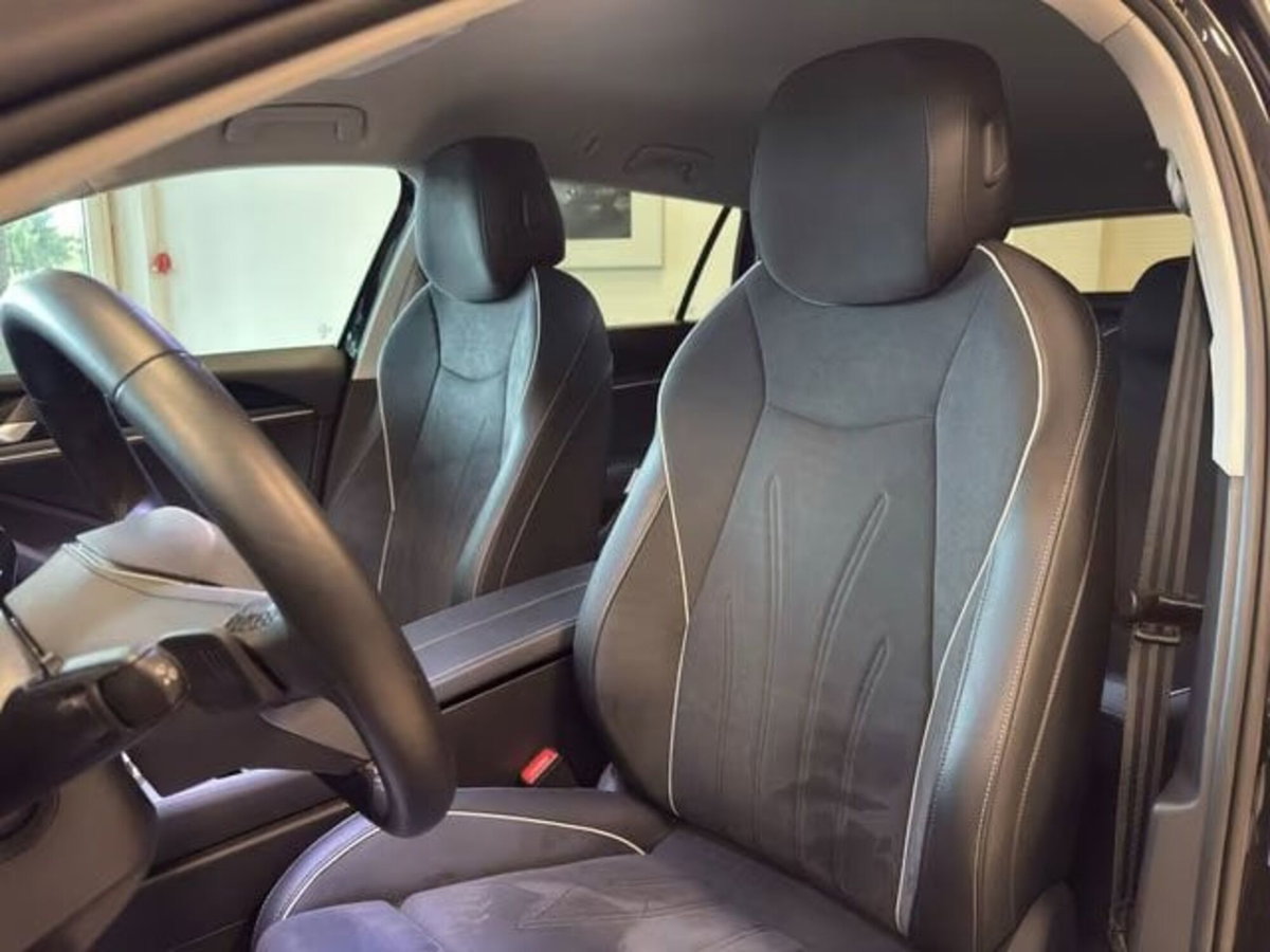 Volkswagen Passat Variant 2.0 TDI SCR EVO Business (16)