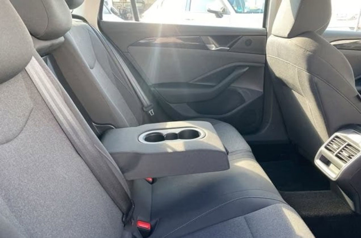 Volkswagen Passat Variant 1.5 TSI ACT DSG Business (11)