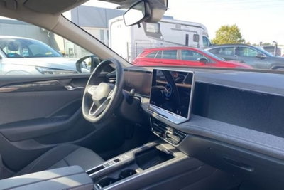 Volkswagen Passat Variant 1.5 TSI ACT DSG Business (9)