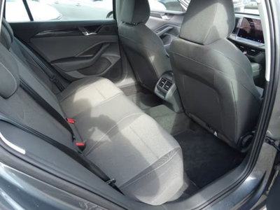 Volkswagen Passat 1.5 etsi act Passat 150cv dsg (6)