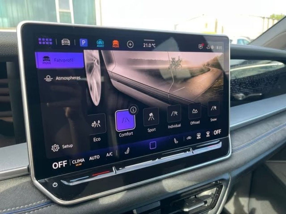 Volkswagen Tayron 1.5 tsi ehybrid R-Line 204cv dsg (13)