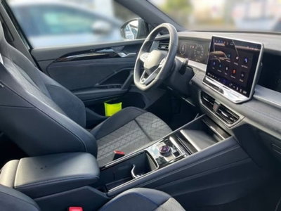 Volkswagen Tayron 1.5 tsi ehybrid R-Line 204cv dsg (7)