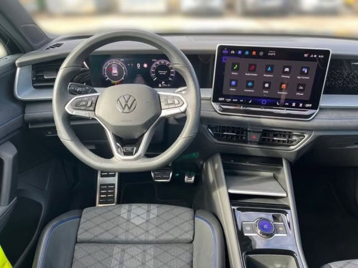 Volkswagen Tayron 1.5 tsi ehybrid R-Line 204cv dsg (9)