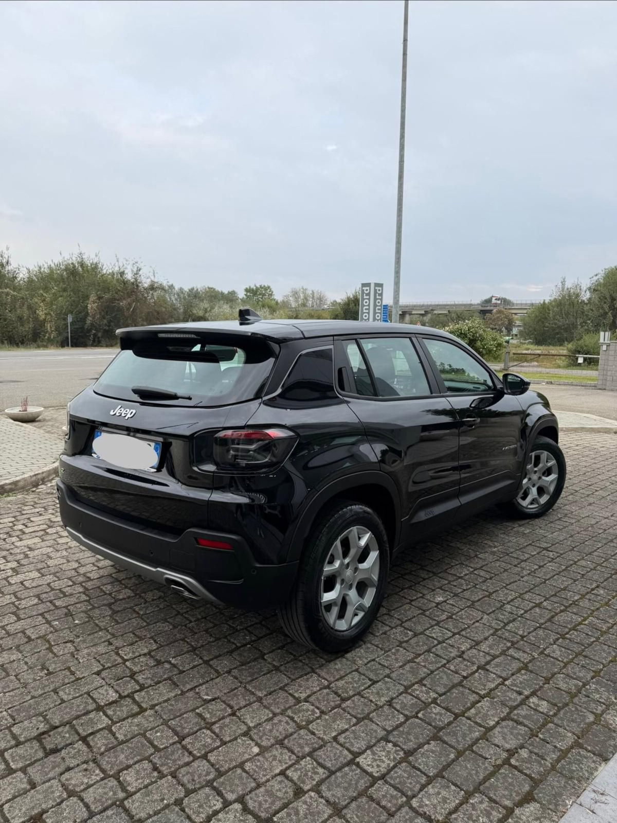 Jeep Avenger 1.2 turbo e-hybrid mhev Altitude fwd 110cv edct6 (4)