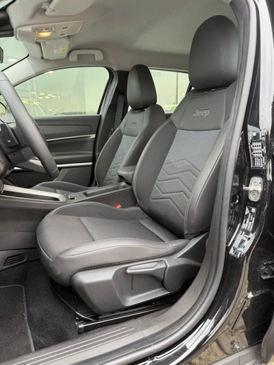 Jeep Avenger 1.2 turbo e-hybrid mhev Altitude fwd 110cv edct6 (7)
