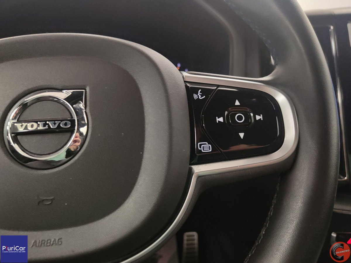 Volvo XC60 B4 (d) AWD Geartronic R-design N1 (18)