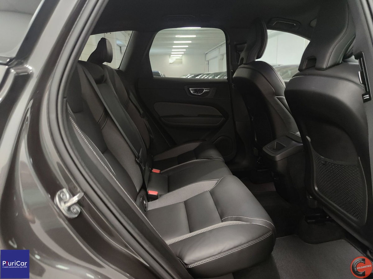 Volvo XC60 B4 (d) AWD Geartronic R-design N1 (5)