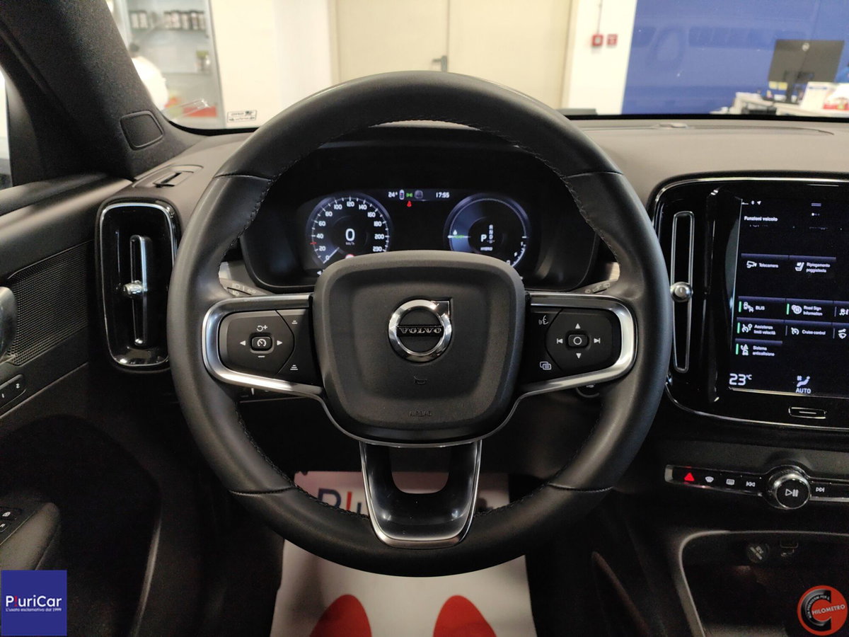 Volvo XC40 T5 Recharge Plug-in Hybrid Inscription Expression (16)