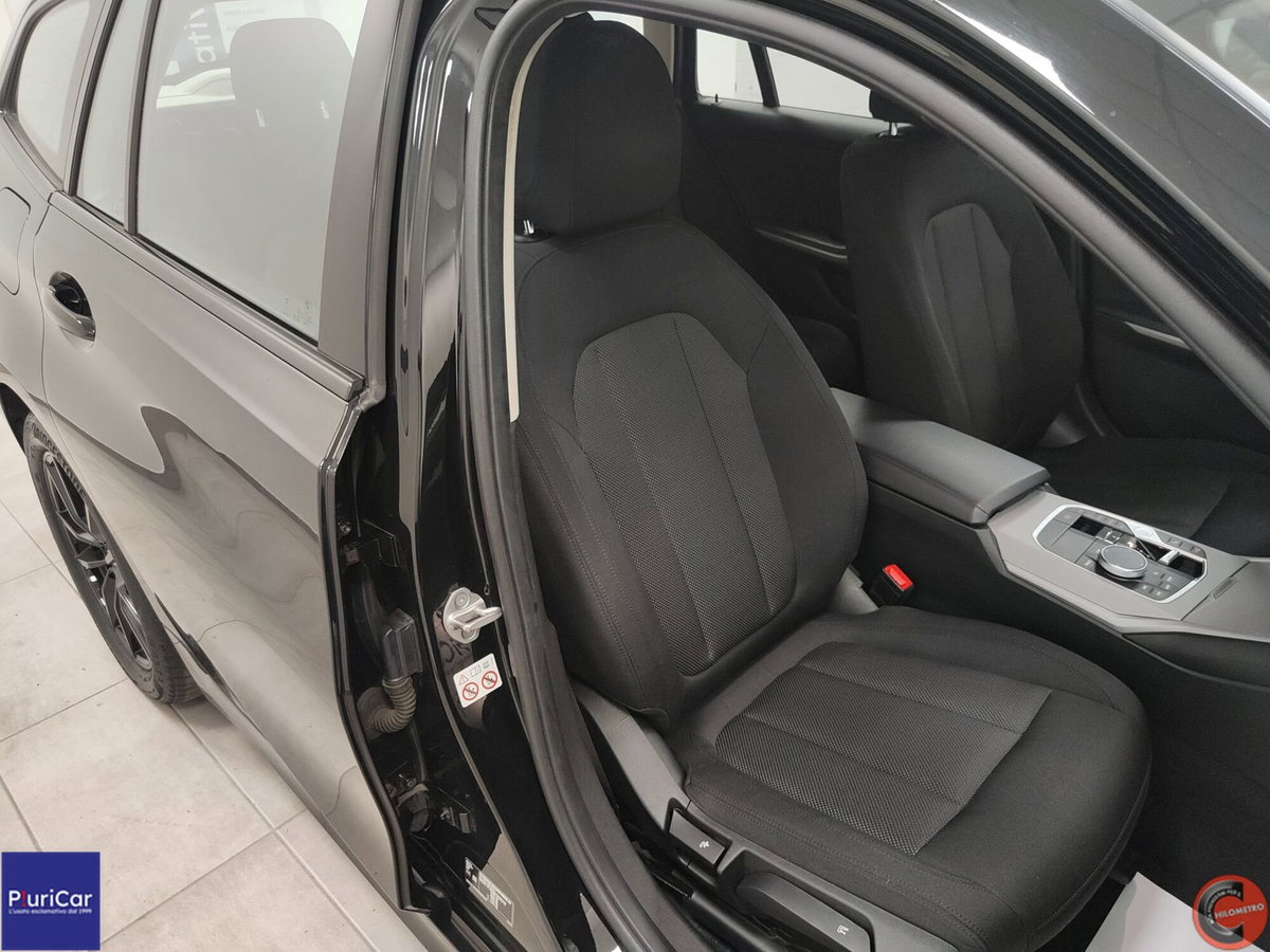 BMW Serie 3 Touring 318d  mhev 48V auto (4)