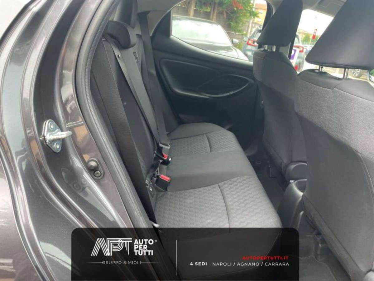 Toyota Yaris 1.0 5 porte Trend (14)