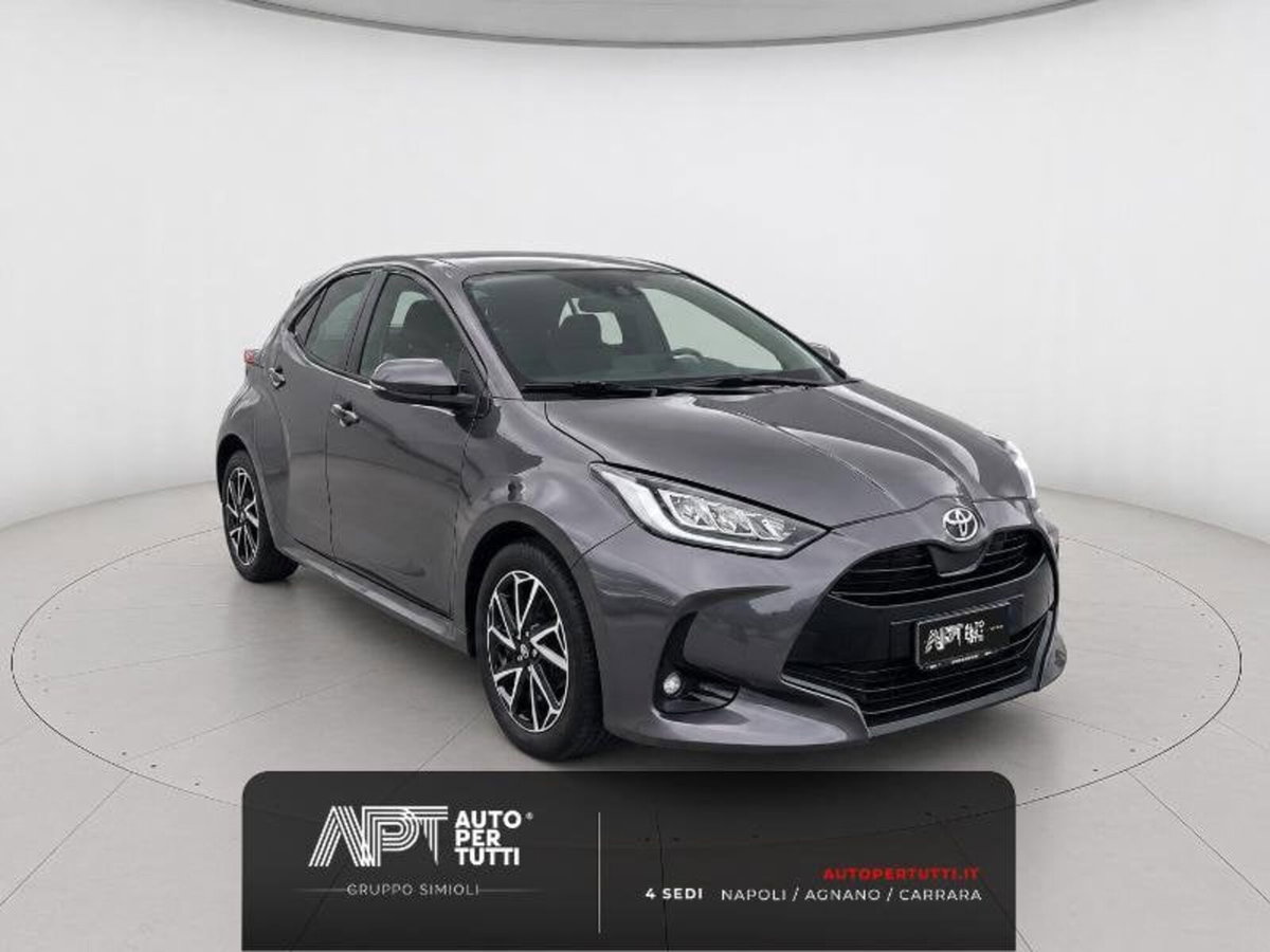 Toyota Yaris 1.0 5 porte Trend (2)