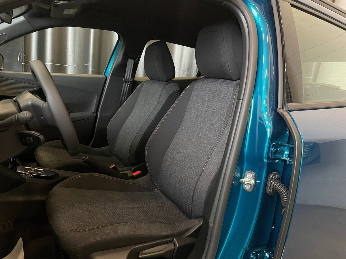 Peugeot 2008 1.2 hybrid Edition 110cv e-dcs6 (9)