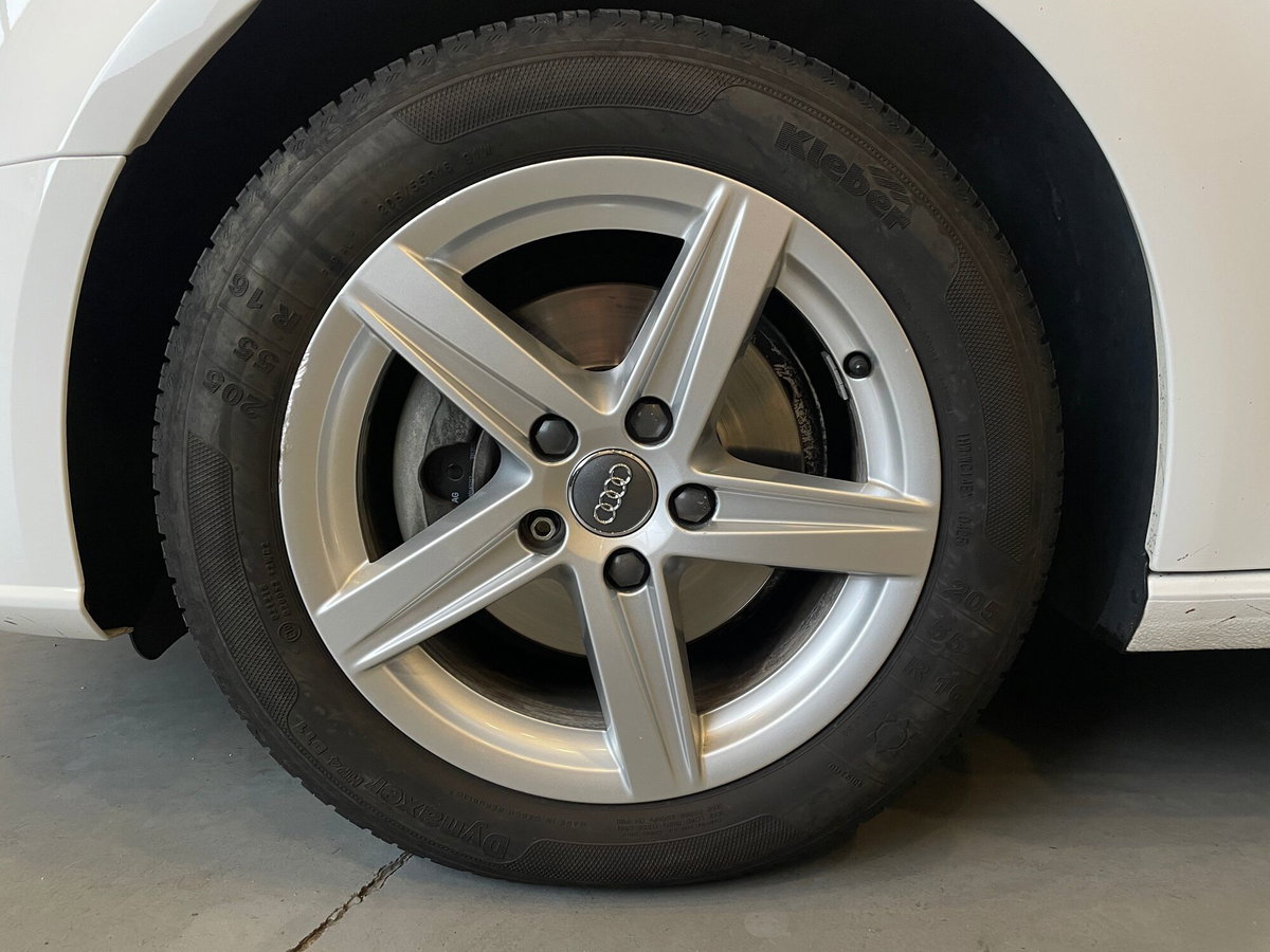 Audi A3 Sportback 35 TFSI Business (8)