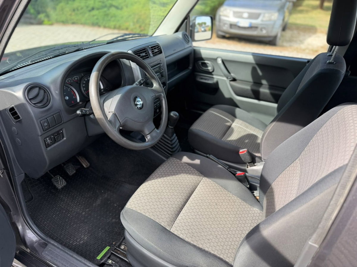 Suzuki Jimny 1.3i 16V cat Cabrio 4WD JLX (12)